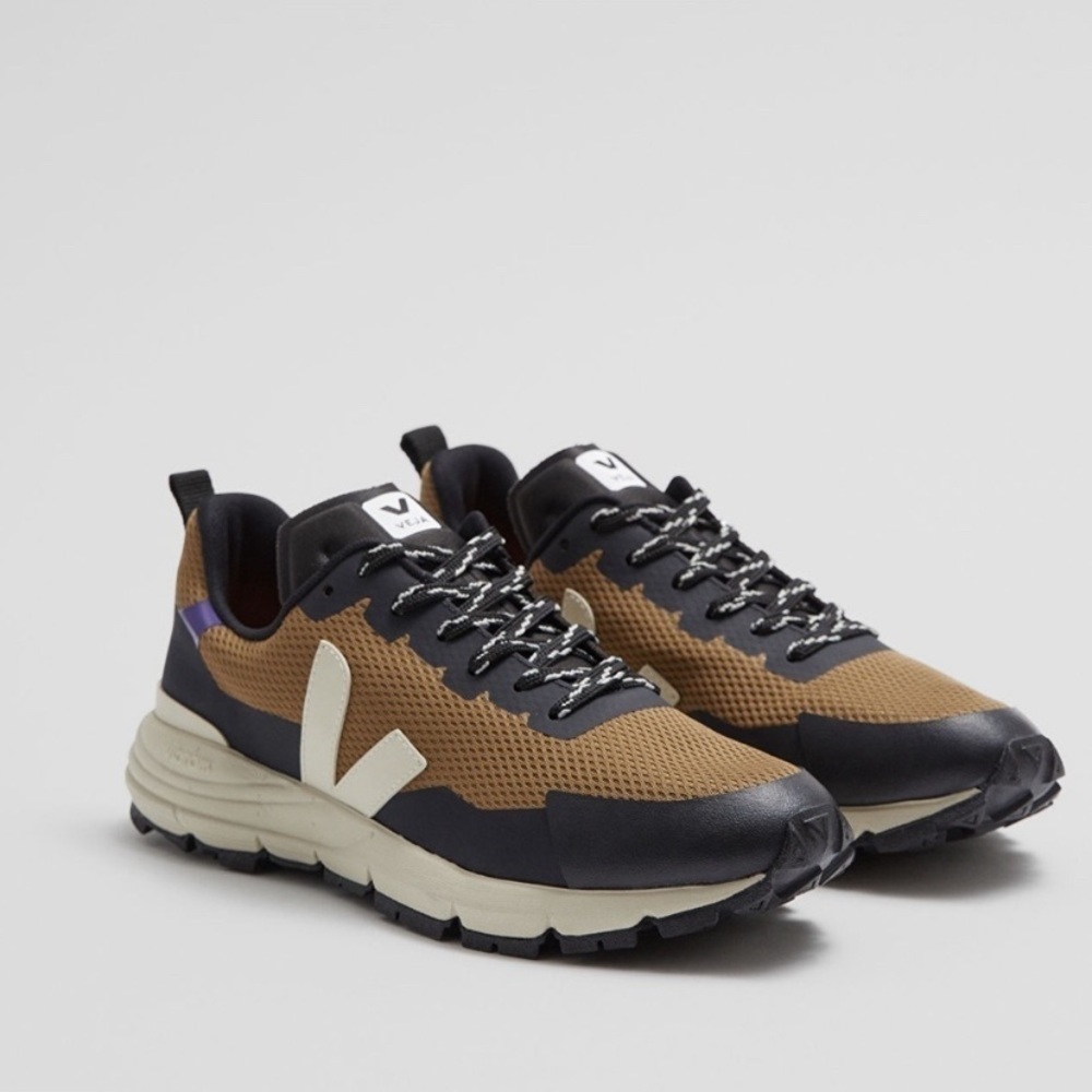 Veja Brown and Black Sneakers with Retro Design